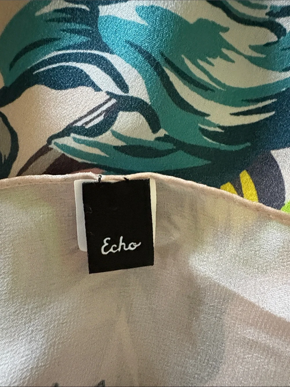 Echo silk scarf